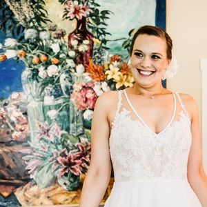 Meet your Posher, Claire